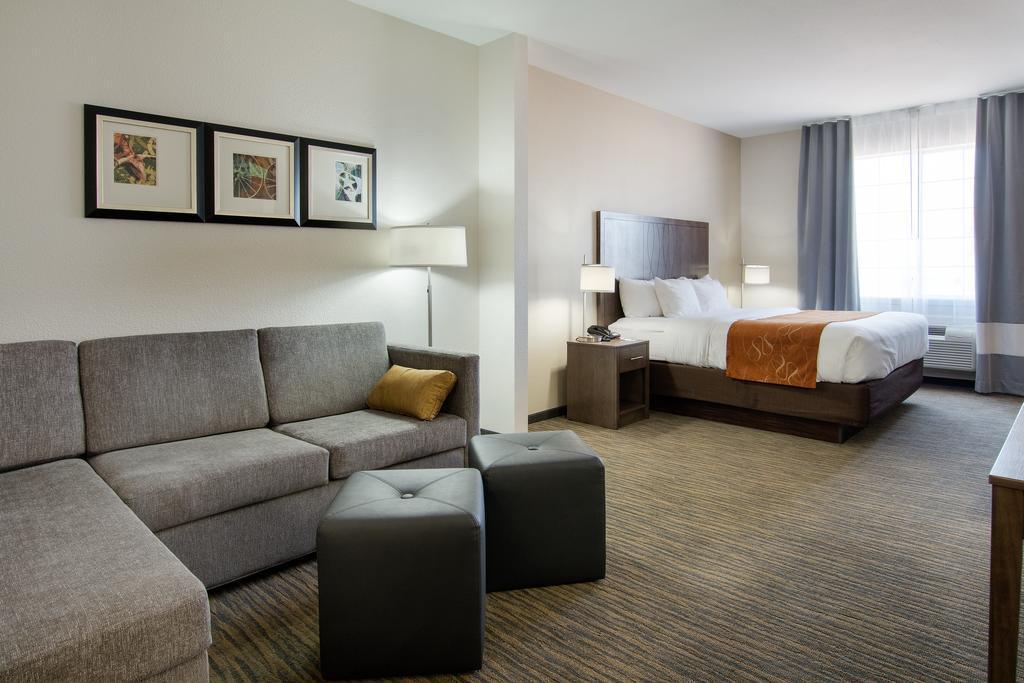 Comfort Suites San Angelo Near University Exterior photo