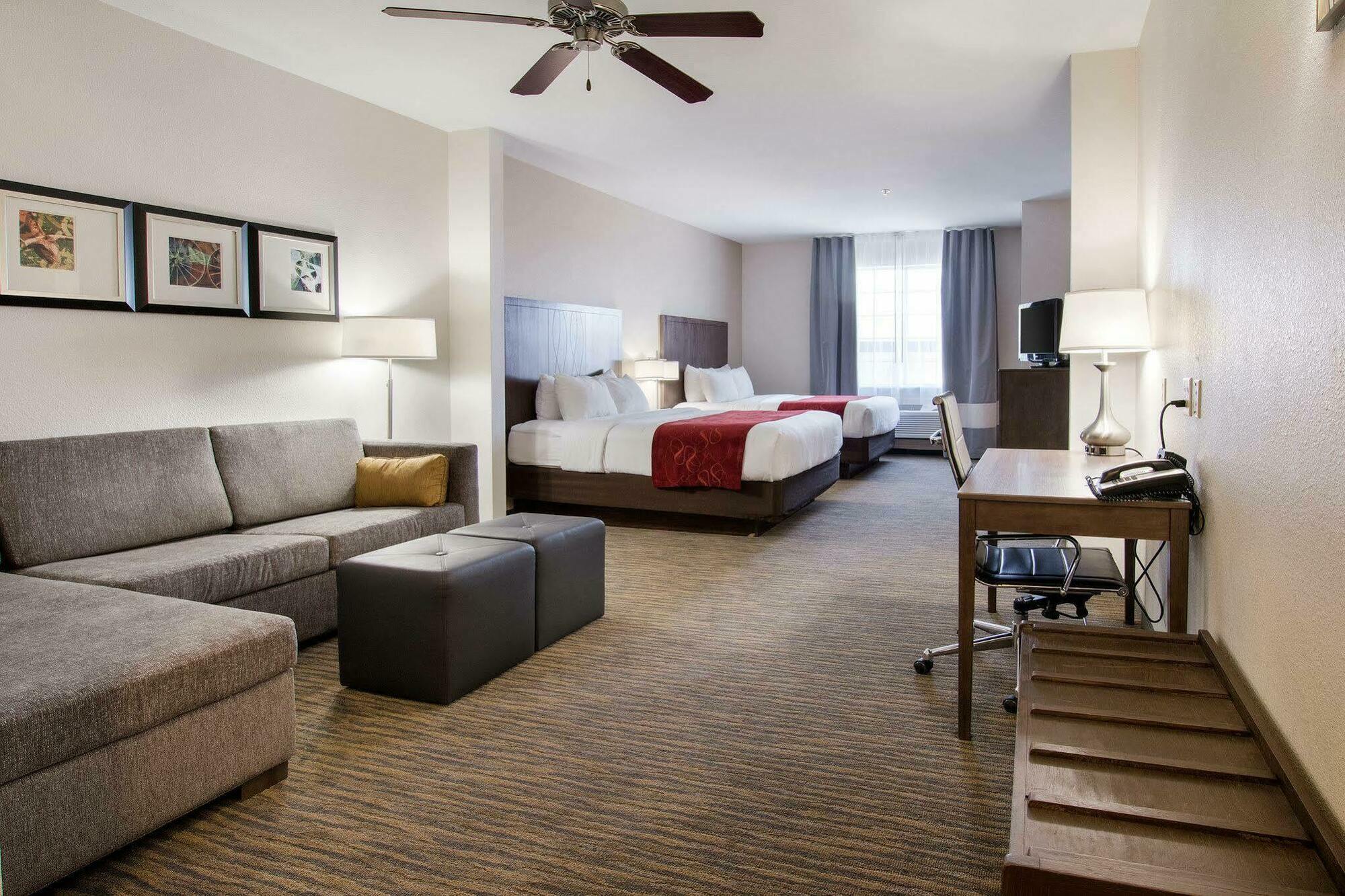 Comfort Suites San Angelo Near University Exterior photo
